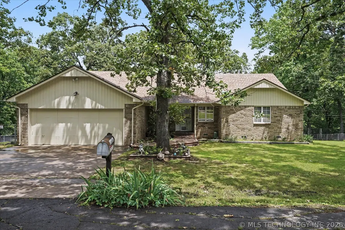 33591 Oak Park Drive, Wagoner, OK 74467 - #1