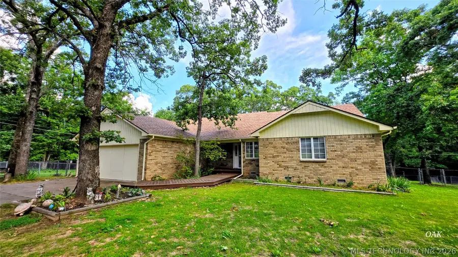 33591 Oak Park Drive, Wagoner, OK 74467 - #2