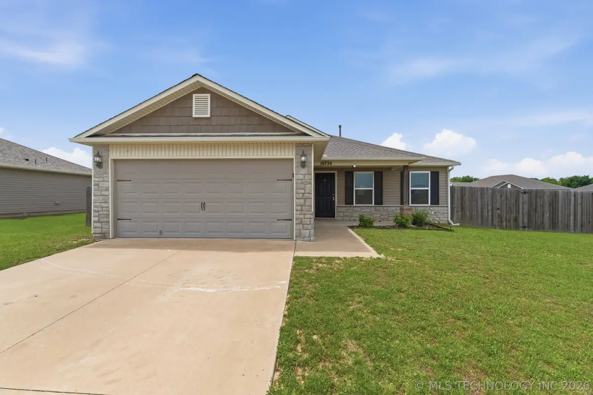 10724 N 101st Avenue E, Owasso, OK 74055 - #1