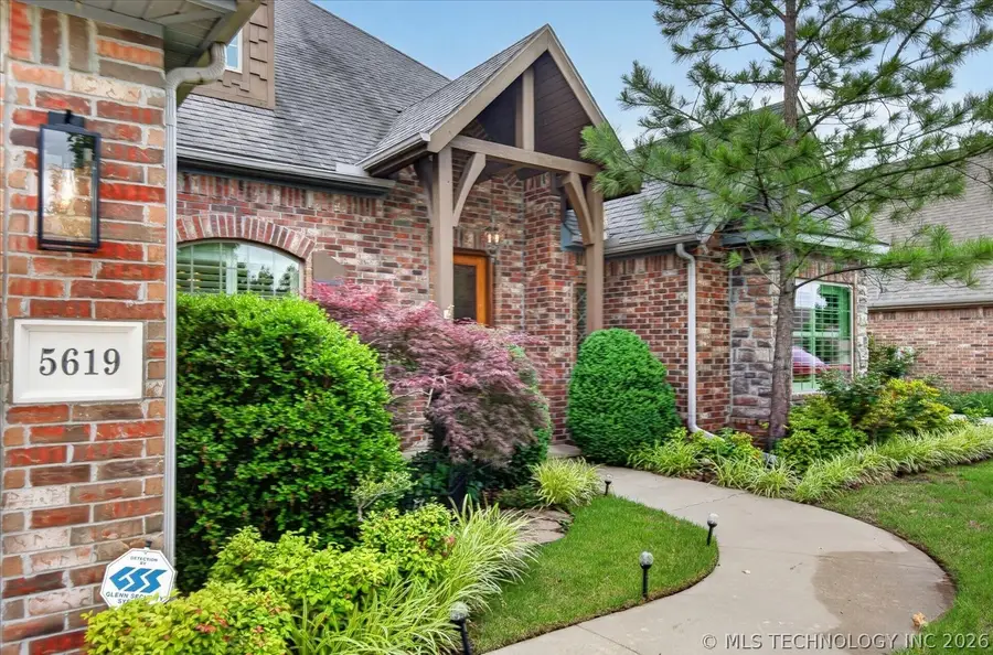 5619 Nottingham Place, Bartlesville, OK 74006 - #2