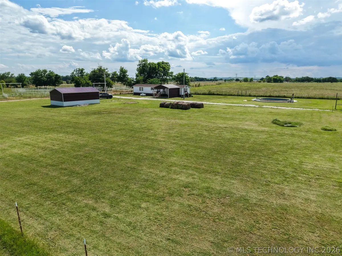 9264 Cherry Road, Henryetta, OK 74437 - #1