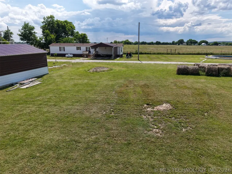 9264 Cherry Road, Henryetta, OK 74437 - #3