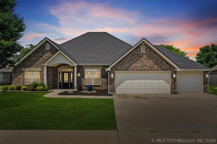 5812 Woodland Road, Bartlesville, OK 74006 - #3