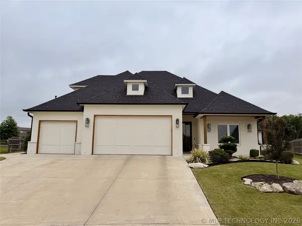 7203 N Hawthorne Lane, Owasso, OK 74055