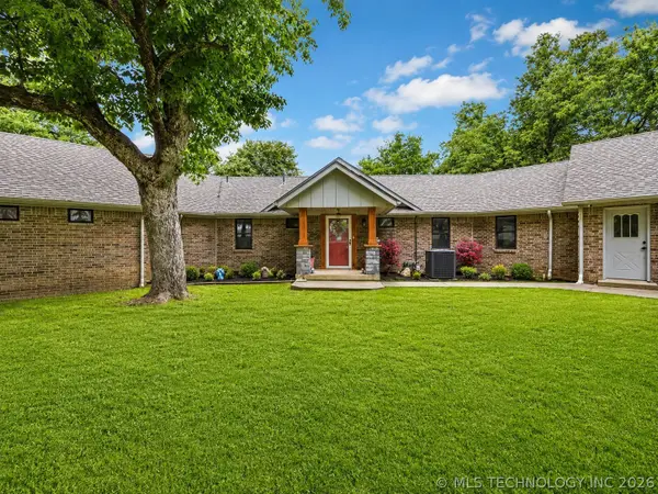 1701 N Hopi Street, Chouteau, OK 74337