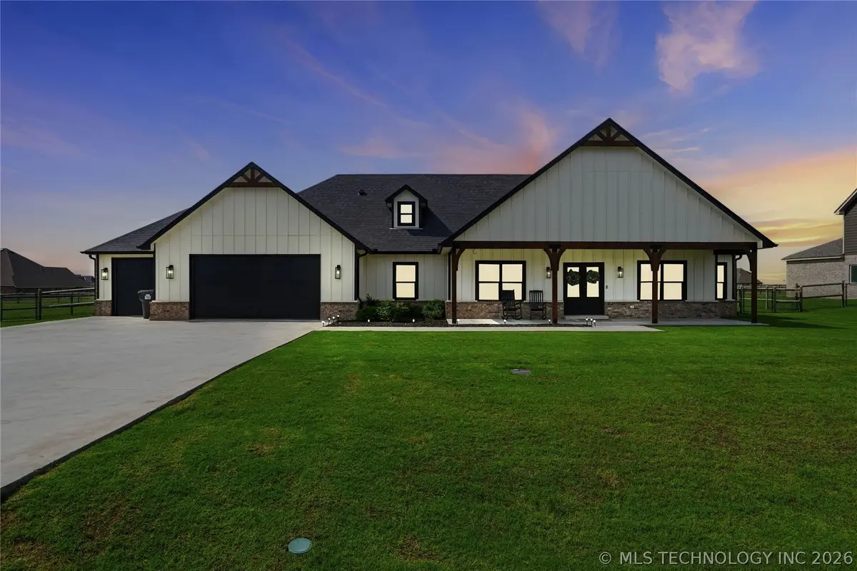 106 W 167th Street S, Glenpool, OK 74033 - #1