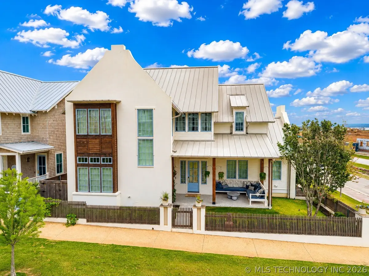 58 Center Lane N, Carlton Landing, OK 74432 - #1