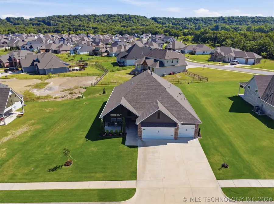 18960 Orchard Circle, Catoosa, OK 74015 - #3