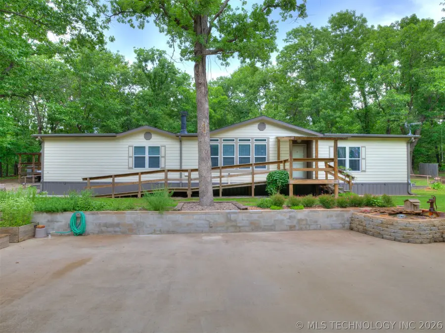 94 W Highland Drive, Sand Springs, OK 74063 - #2