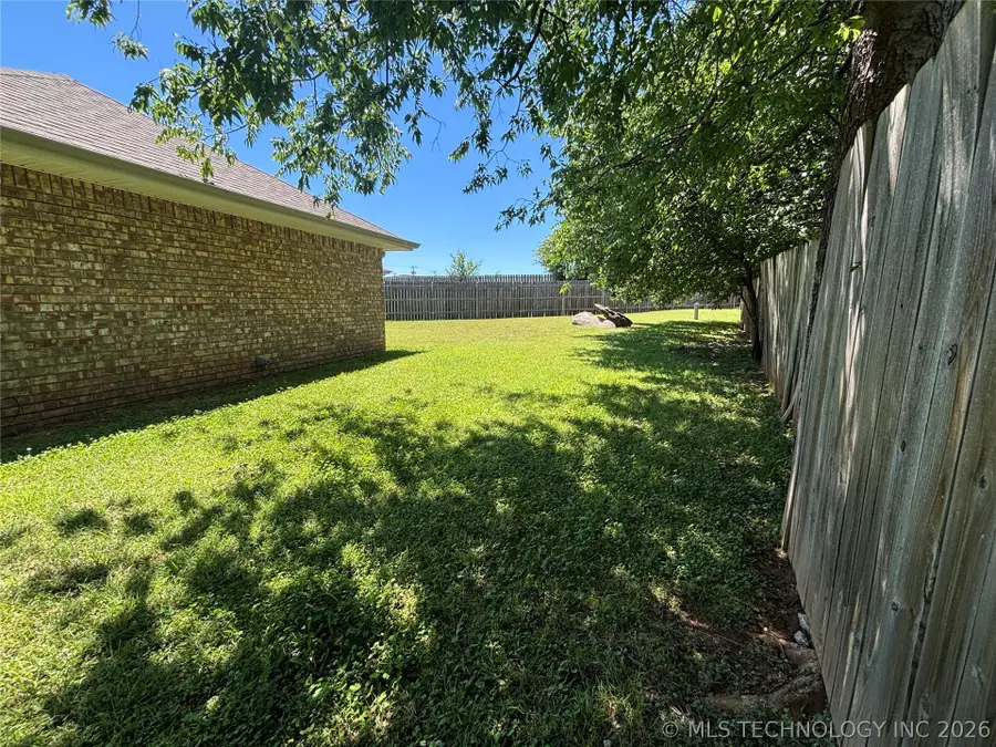 2507 Tanglewood Court, Ardmore, OK 73401 - #3