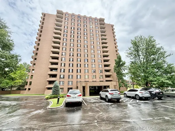 2121 S Yorktown Avenue #701, Tulsa, OK 74114