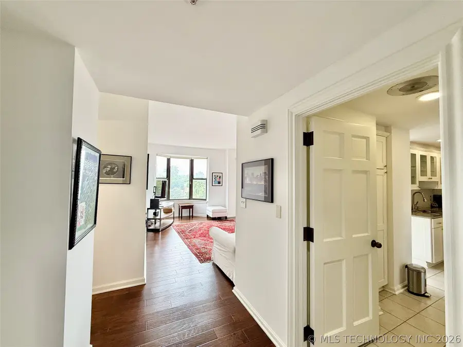 2121 S Yorktown Avenue #701, Tulsa, OK 74114 - #3