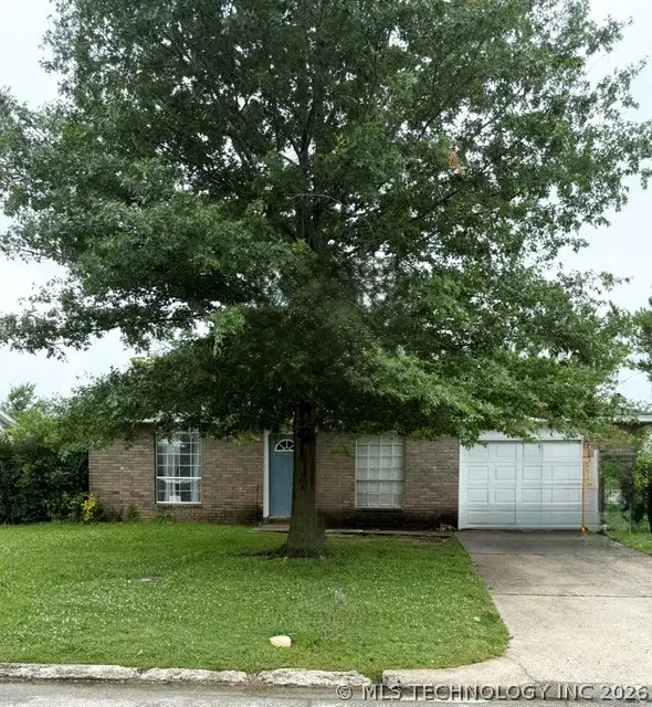 318 Green Meadow Drive, Inola, OK 74036