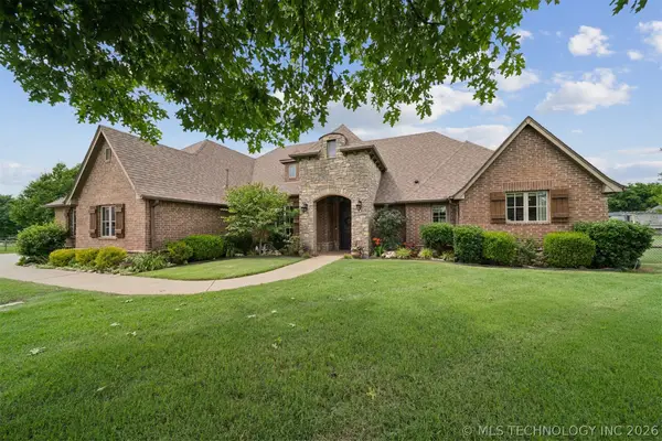 7030 N 196th Place, Owasso, OK 74055