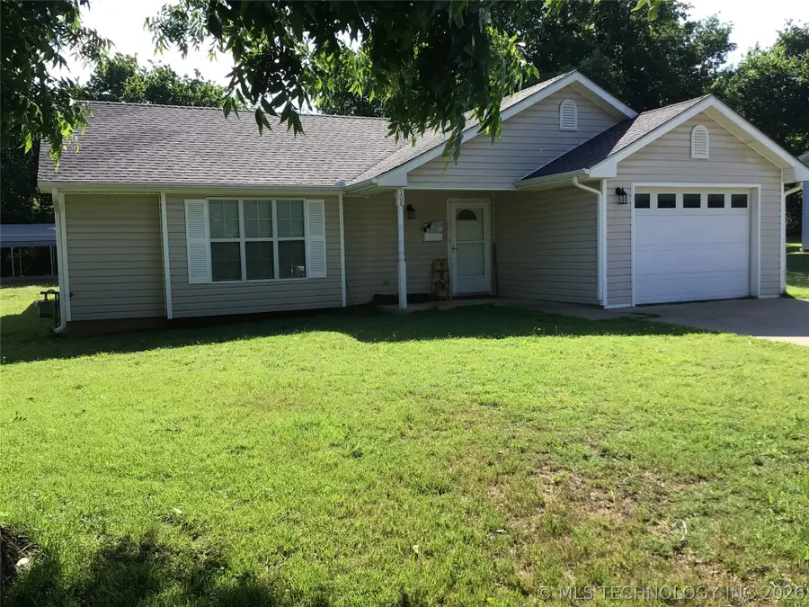 308 N 4th, Davis, OK 73030 - #2