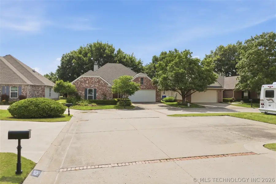 419 N Forest Ridge Boulevard, Broken Arrow, OK 74014 - #2