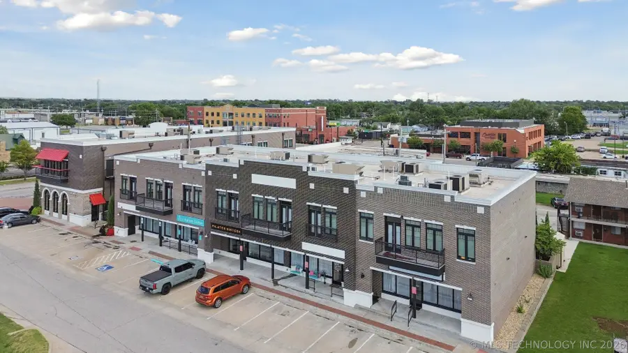 213 W Broadway Street, Owasso, OK 74055 - #3
