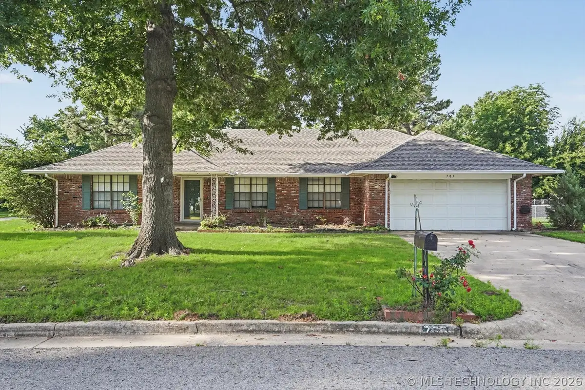 705 Magnolia Court, Broken Arrow, OK 74011 - #1