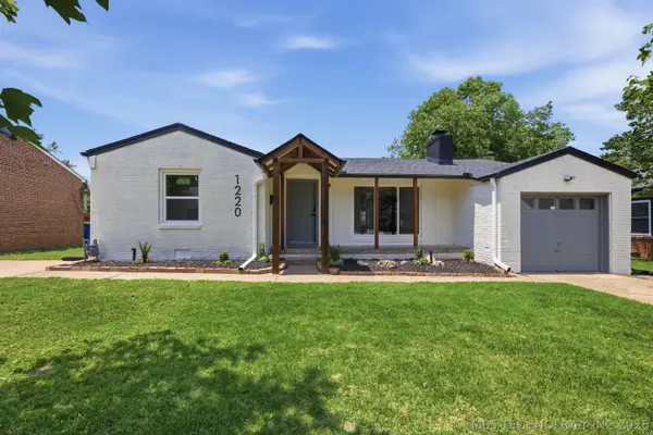 1220 S Delaware Place, Tulsa, OK 74104