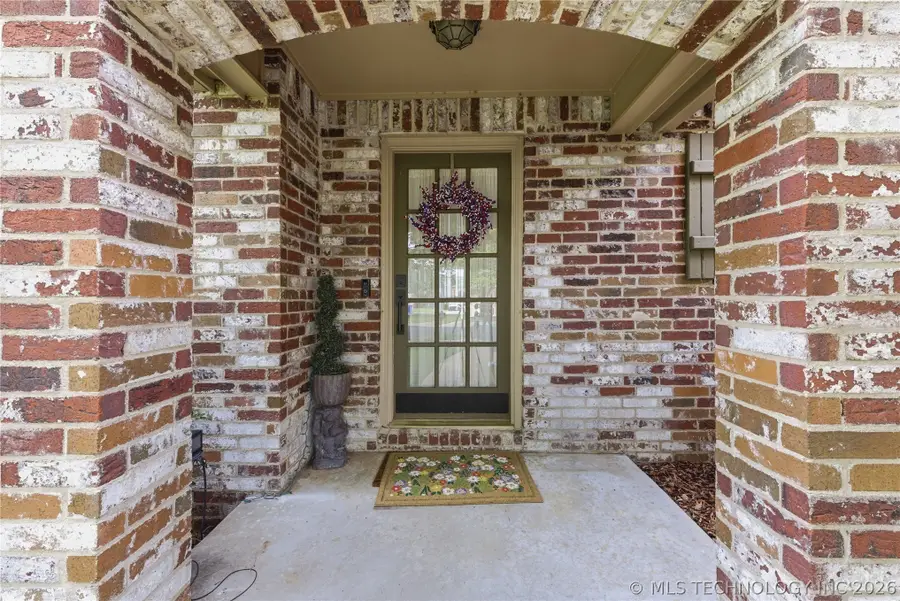 3701 N Oak Avenue, Broken Arrow, OK 74012 - #2