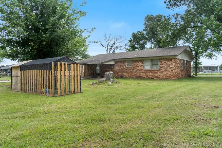 703 Mccarley, Colbert, OK 74733 - #3