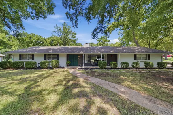 1015 Brookside Parkway, Bartlesville, OK 74006