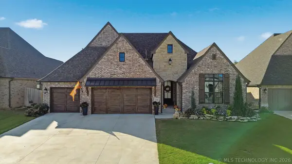 14806 E 77th Street, Owasso, OK 74055