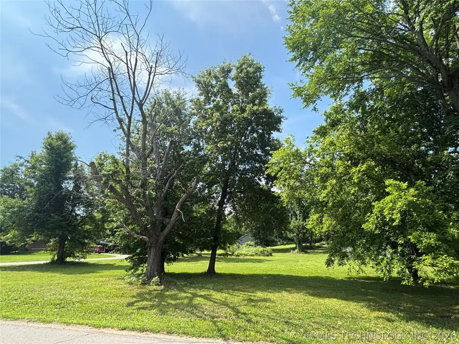 316 S 6th Street, Eufaula, OK 74432 - #2