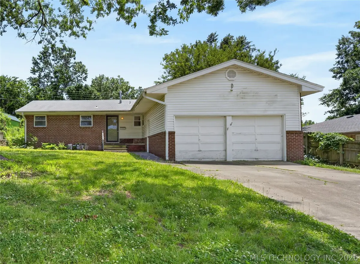 4721 Cornell Drive, Bartlesville, OK 74006 - #1