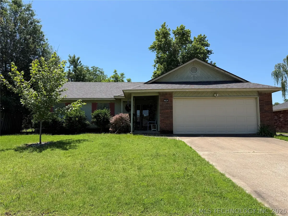 10806 E 100th Street, Owasso, OK 74055 - #1