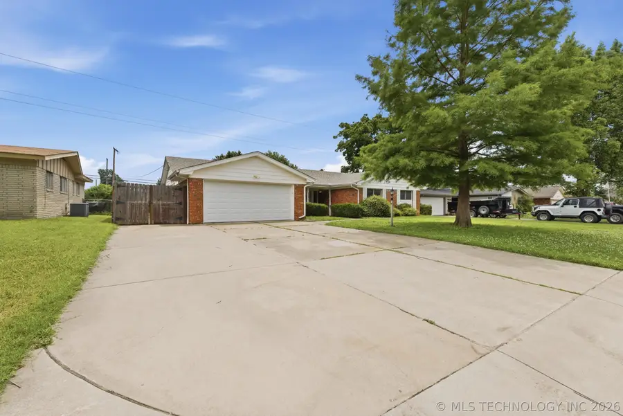 3315 S 88th East Avenue, Tulsa, OK 74145 - #3
