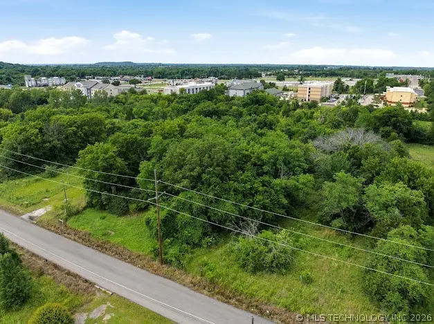 2712 Inman Avenue, Muskogee, OK 74401 - #3