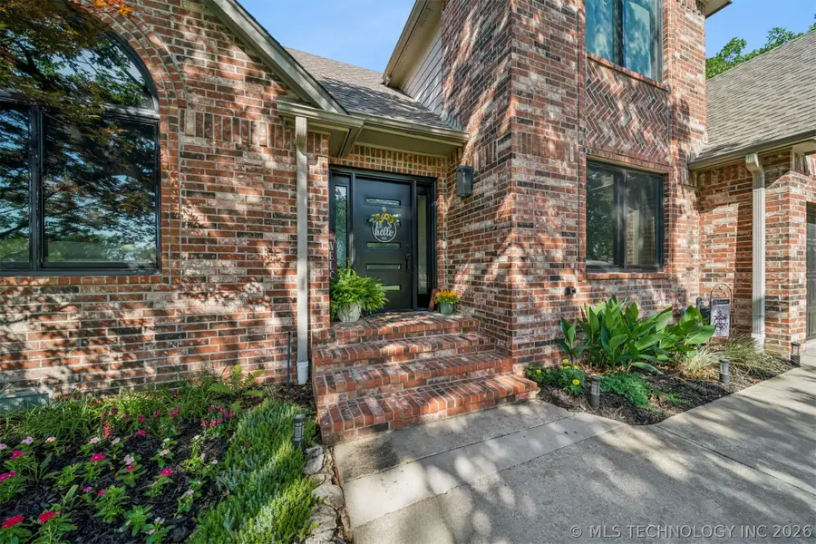 504 Oak Ridge Drive, Sand Springs, OK 74063 - #2