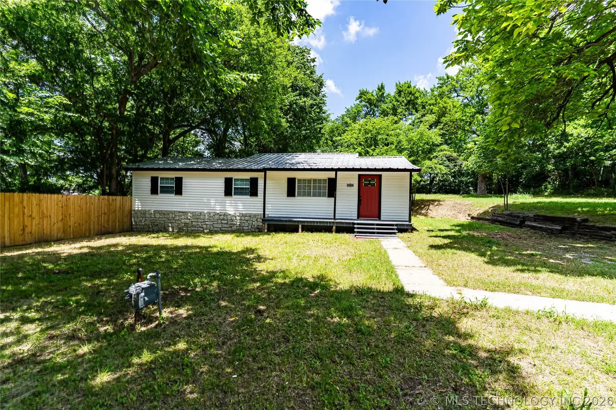 9263 W Oklahoma Avenue, Sapulpa, OK 74066 - #1