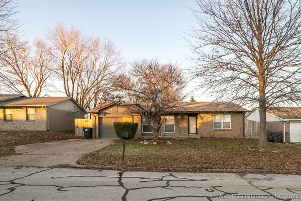 607 W 150 Street S, Glenpool, OK 74033