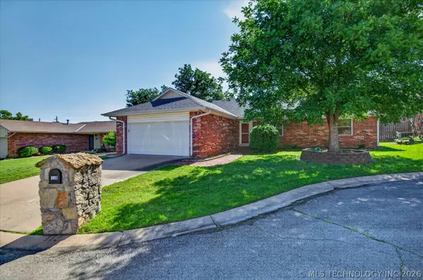 118 Canterbury Court, Bartlesville, OK 74006