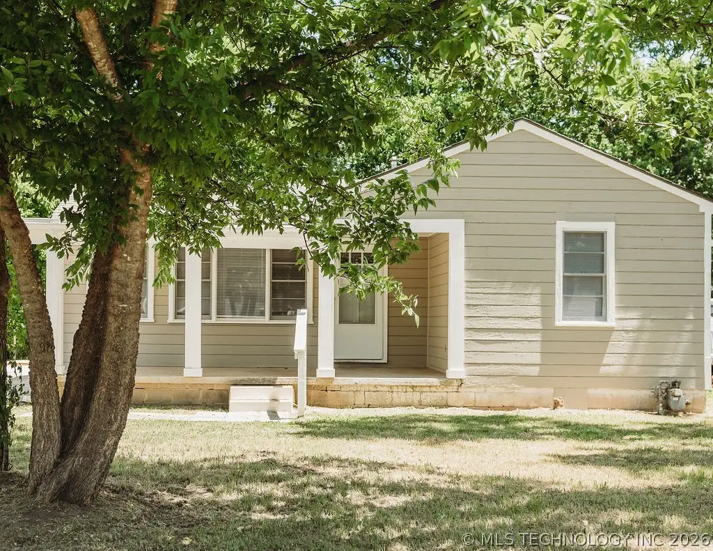 210 N Hereford Avenue, Dewey, OK 74029 - #1