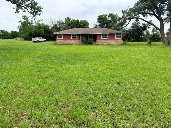 Address Withheld By Seller, Henryetta, OK 74437