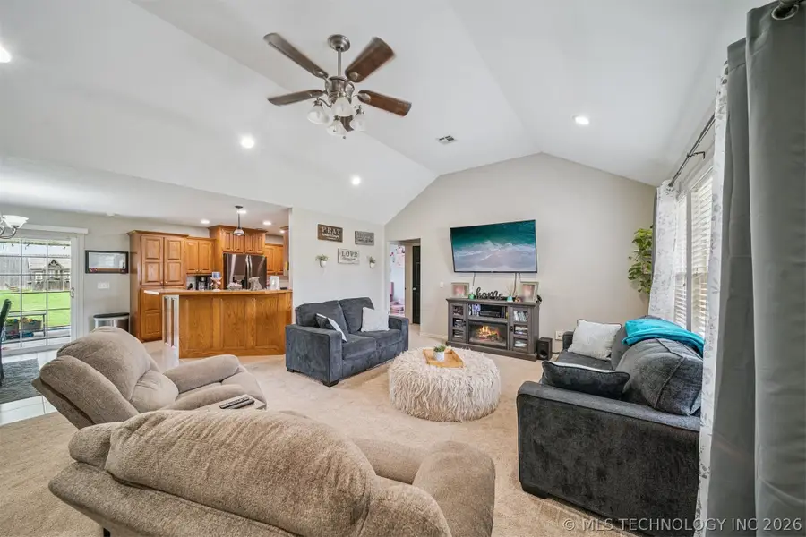 1101 Crozier Street, Perkins, OK 74059 - #3
