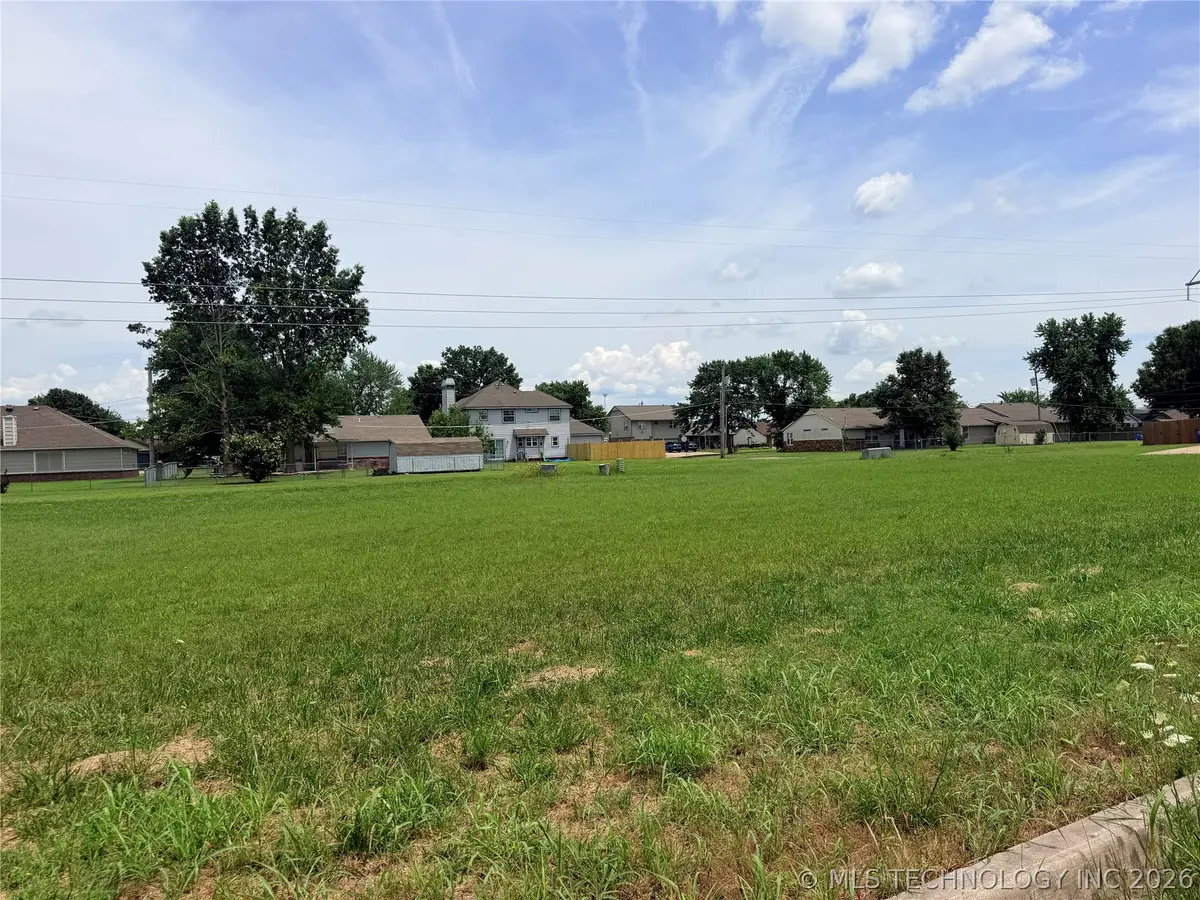 36684 Carter Avenue, Wagoner, OK 74467 - #1
