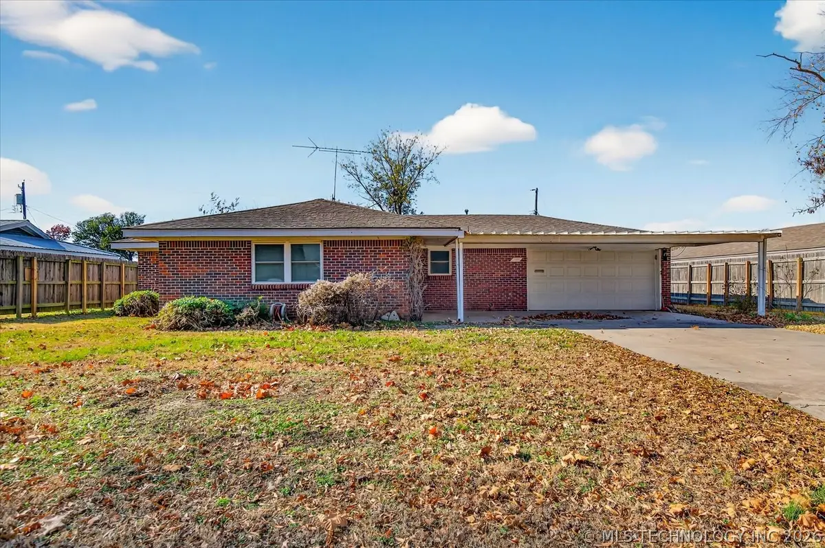 241 NE Myers Avenue, Bartlesville, OK 74006 - #1