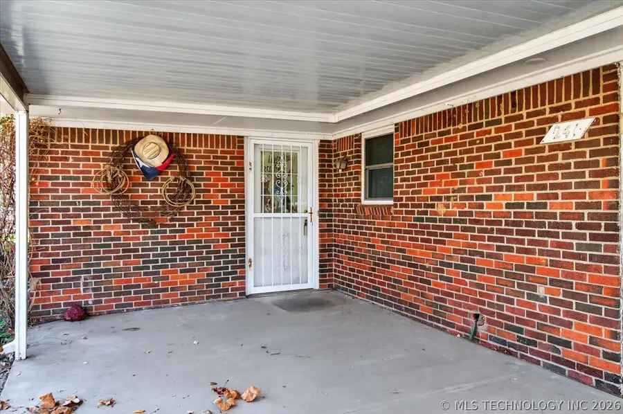 241 NE Myers Avenue, Bartlesville, OK 74006 - #3