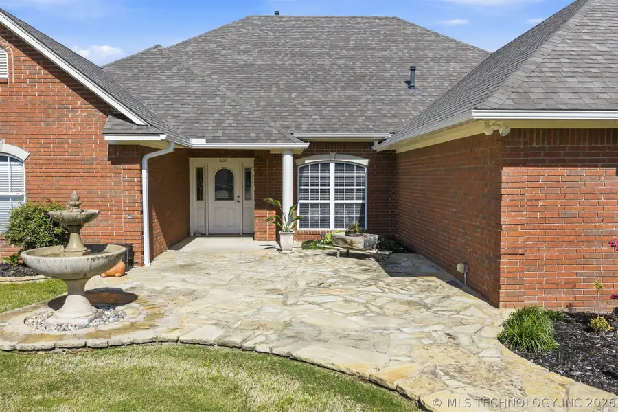 833 Franklin Drive, Ardmore, OK 73401 - #2