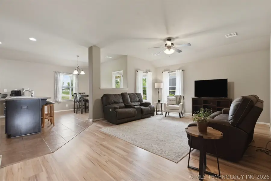 11001 N 154th East Avenue, Owasso, OK 74055 - #3