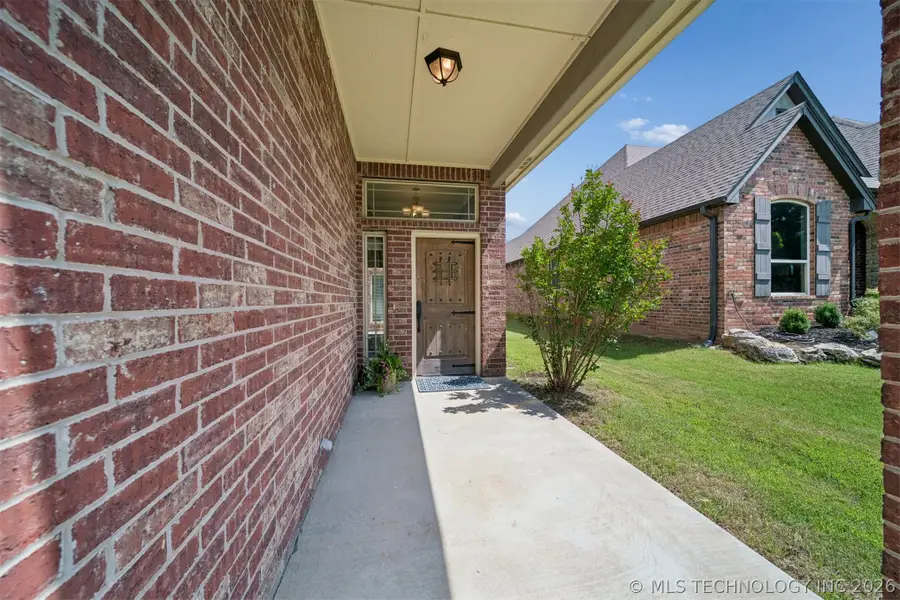 3404 Heritage Hills Parkway, Claremore, OK 74019 - #3