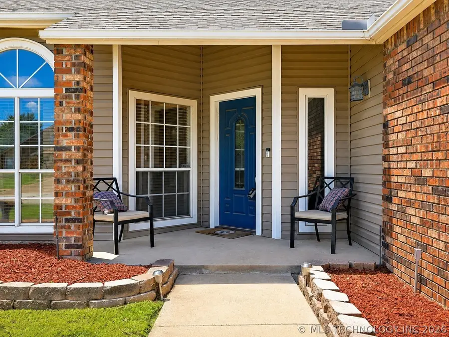 1910 S Fir Place, Broken Arrow, OK 74012 - #2