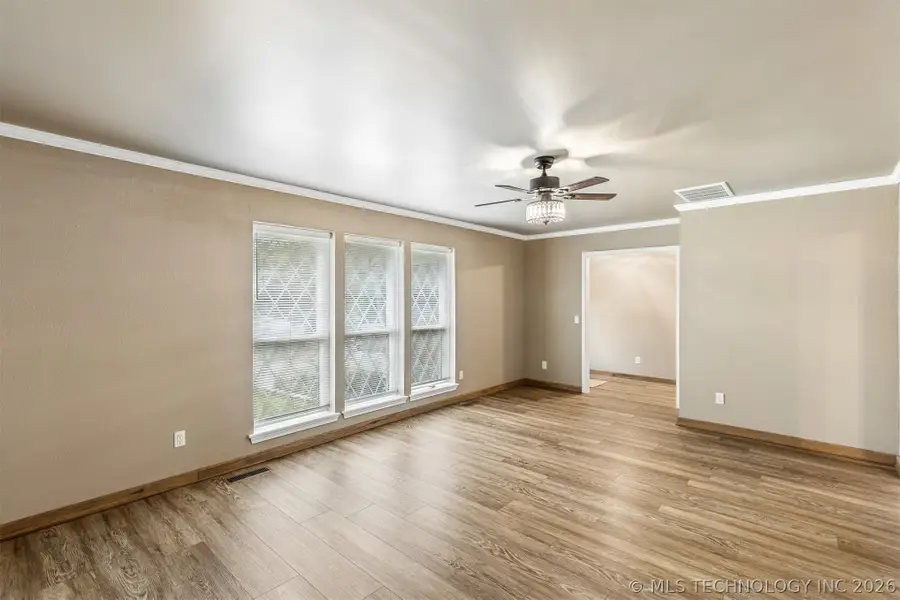 813 E Teresa Avenue, Sapulpa, OK 74066 - #2