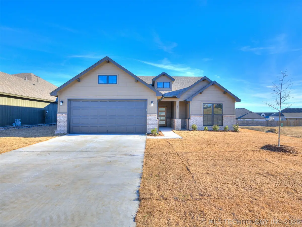 7510 E 90th Place, Owasso, OK 74055 - #1
