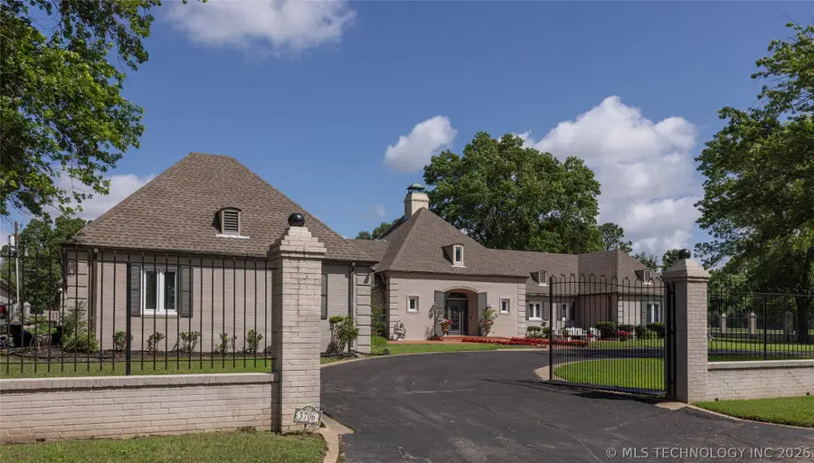 3706 Country Club Drive, Muskogee, OK 74403 - #3