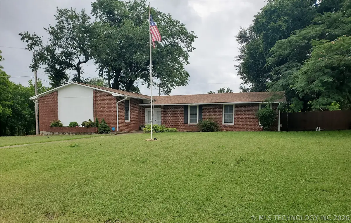 300 W Jackson Avenue, McAlester, OK 74501 - #1